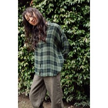 Nisan Triko Ekose Desenli Oversıze Gömlek