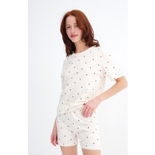 Aksesuarista.co Kalp Desenli Şortlu Pijama Takımı