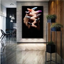 Şehzat Renkli Ojeli Tırnak El Kadın Makyaj Modern Dekoratif Kanvas Tablo AR030113
