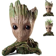 Calperia Baby Groot Figür, 15 cm Yükseklik, Eller Çenesinde Saksı