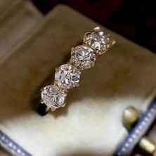 Blue Cat Bijouterie Zarif 5 Yuvarlak Kübik Zirkon Bakır Yüzük