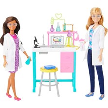 Barbie® Bilim Laboratuarı Oyun Seti, Barbie® Bilim Laboratuvarı Oyun Seti, 2 Bebek, Laboratuvar Tezgahı ve 10'dan Fazla Aksesuar, HJY95