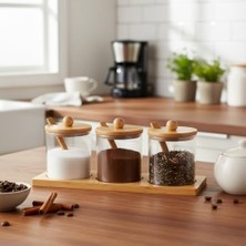 Berry Store Bambu Standlı 3'lü Cam Baharatlık, Borasilikat, 3'lü Baharat Seti - Şık ve Fonksiyonel Bambu Standlı Mutfakta Düzeni ve Lezzeti Bir Arada Yaşayın!