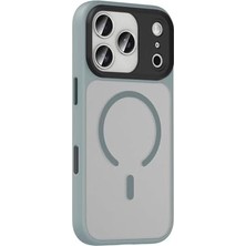 Nisar Store 17 Pro Max Için Kılıf Mat Arka Yüzey Uyumlu Şarj Özellikli Flet M-Safe Kapak (Gri)