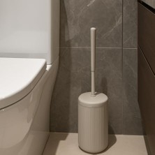 NY Home Beyaz-Siyah-Bej Çizgili Lüks Tuvalet Fırçası Seti – 30 cm Uzunluk | Modern, Şık ve Dayanıklı Banyo Aksesuarı | Kaymaz, Hijyenik Tasarım (Bej)
