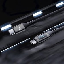 Nisar Store Juo 240W Dijital LED Ekranlı E-Mark Çipli Pd 3.1 USB Type-C To Type-C Hızlı Şarj ve Data Kablosu 1 Metre