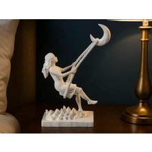 Obliva Ayda Sallanan Kız Figürü – Dekoratif Masa Lambası / Gece Lambası Estetik Tasarım