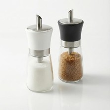 Savlar Store 1 Adet Cam Toz Şekerlik ve Baharatlık – Paslanmaz Metal Detaylı Dökme Ağızlı Şeker Kavanozu, Pratik Dozajlı Tuzluk ve Şekerlik (Siyah Veya Beyaz Başlık) Asorti