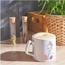 Savlar Store Art Düşünen Kız Tasarımlı Porselen Kupa Bardak 7,5 cm Yüksekliğine ve 8 cm Çapına