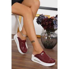 Arel Medikal Ortopedik Doktor ve Hemşire Terliği Kadın Sabo Terlik Bordo – Kaymaz Tabanlı Konforlu Sağlık Personeli Terliği