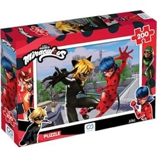 MarkEntegra Mucize: Uğur Böceği ile Kara Kedi Lisanslı 200 Parça 33X48CM Çocuk Puzzle Yapboz Serisi