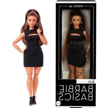 Calperia Eklemli Bebek, Siyah Mini Elbise ve Topuklu Ayakkabılarla