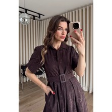 Sue Store Mürdüm Bej Çiçek Desenli Kemerli Gömlek Elbise. Ön Sipariş Açılmıştır. 10 Nisan Cuma Stok Giriş Tarihidir.