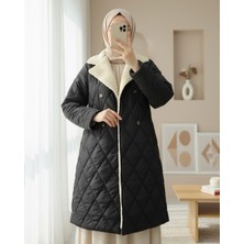 Modamorfo Yakası Kuzu Peluş Detaylı Detaylı Beli Bağcıklı Mont  -Siyah