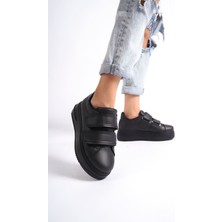 Sefayol Bellamy Siyah Mat Deri Cırtlı Kadın Spor Ayakkabı