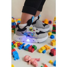 Papuçka PP Ortopedik Işıklı Erkek Bebek Spor Ayakkabı – 22-25 Numara | Cırt Cırtlı ve Hafif