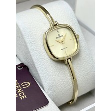 Essence Çelik Kordon Orijinal Su Geçirmez Kare Kadın Kol Saati ILK.110