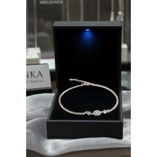 Anka Mücevherat Işıklı Kutuda 925 Ayar Gümüş Asalet Oval Kadın Bileklik