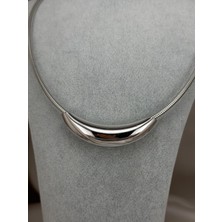 ZS Aksesuar Gümüş Renk Minimalist Yılan Zincir Kolye – Modern Şık Tasarım, Parlak Kavis Detaylı Kadın Kolye