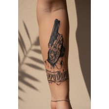Dövme Kutusu Silah Tutan Eller ve Everything Yazılı Dövme - Yarı Kalıcı / 1 Ay Kalıcı Tattoo