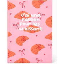 Ecrou Kruvasan Baskılı Pembe Sert Kapaklı Defter