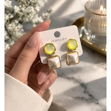Bymiel Vintage Taş Detaylı Kare Inci Görünümlü Gold Küpe (Kararmaz Alerji Yapmaz 316 Çelik)