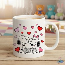 Snoppy Çizgi Film Temalı Renkli Hediyelik Kupa Bardak - Arkadaşa Hediye Tasarım Baskılı Porselen Bardak