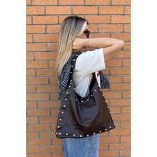 Rivet Yumuşak Deri Geniş Hacimli, Astarlı Stud Detaylı Kadın Omuz Çantası – 48X25X10 cm