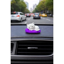 Shhobi Mor Yastık Üzerinde Uyuyan Sevimli Kedi Torpido Süsü – Araba Içi Dekoratif Torpido Klima Aksesuar