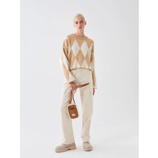 LC Waikiki Kahverengi Kadın Telefon Çantası Süet Materyal Etiket Detaylı Şık Tasarım