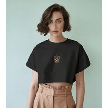 Muhtar Store Minimal Gülümseyen Rottweiler Baskılı Beyaz Crop Tişört Kadın
