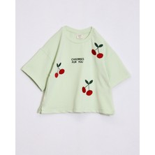 Ozzy Kids Kız Çocuk Kiraz Nakışlı Tişört
