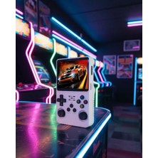 Poebgo Family's Taşınabilir Retro Oyun Konsolu Geniş Ekran ve Çoklu Emülatör Desteği