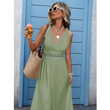 Meğdaix Kadın Askılı Kruvaze Yakalı Belden Dantelli Uzun Bürümcük Elbise