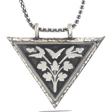 Pazarcan Gümüş Üçgen Içi Açılabilen Çiçek Muskalık Kolye