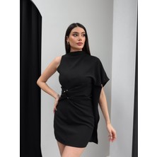 Esra Helvacı Toka Detay Tek Kol Dökümlü Mini Elbise