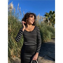 Bigümex V Yaka Çizgili Triko Crop