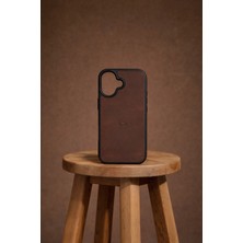 Maderiva Leather iPhone 17  Deri Kaplamalı Premium Telefon Kılıfı – El Işçiliği