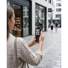 MiraLive 4K Ultra Hd Vlog Kamera 2.0 Inç IPS Ekran ve Döner Lens Taşınabilir Aksiyon Kamera