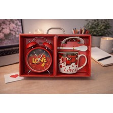 Eng Parti Dünyası Love Temalı Çalar Saat, Kupa ve Tabak Hediye Seti Eng-Kb-25-3