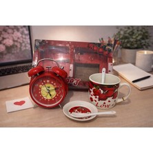 Eng Parti Dünyası Love Temalı Çalar Saat, Kupa ve Tabak Hediye Seti Eng-Kb-25-1