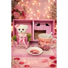 Eng Parti Dünyası Love You Temalı Ayıcık, Kupa ve Tabak Hediye Seti Eng-Kb-28