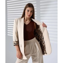 Vesantia Kadın Taş Rengi Leopar Astar Detaylı Blazer Ceket