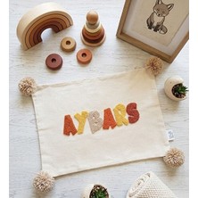 Home Art Paris Kişiye Özel Isimli Punch Nakışlı Dekoratif Yastık Kılıfı - Ponponlu Keten Bebek ve Çocuk Odası Yastığı 30X50 cm