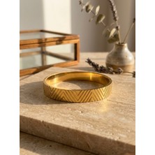 Meneva Aksesuar V Desenli Zikzak Geçişli Altın Gold Renk Paslanmaz Çelik Kelepçe