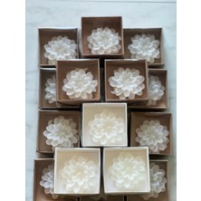 25 Adet Beyaz Lotus Mum + Hediye Kutusu