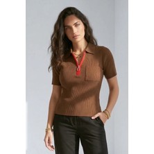 Fermuar Detaylı Triko Tişört - Cepli ve Polo Yaka Bluz - Kahverengi