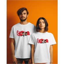 Hediyenza Atatürk ve Türk Bayrağı Türkiye Haritası Tasarımlı Çift T-Shirt
