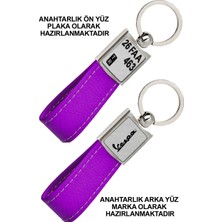 Promosyon Denizi Ön Yüz Vespa  Logolu Arka Yüz Plakanıza Özel Mor Anahtarlık
