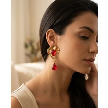 Gold Renkli Kırmızı Taş Detaylı Küpe